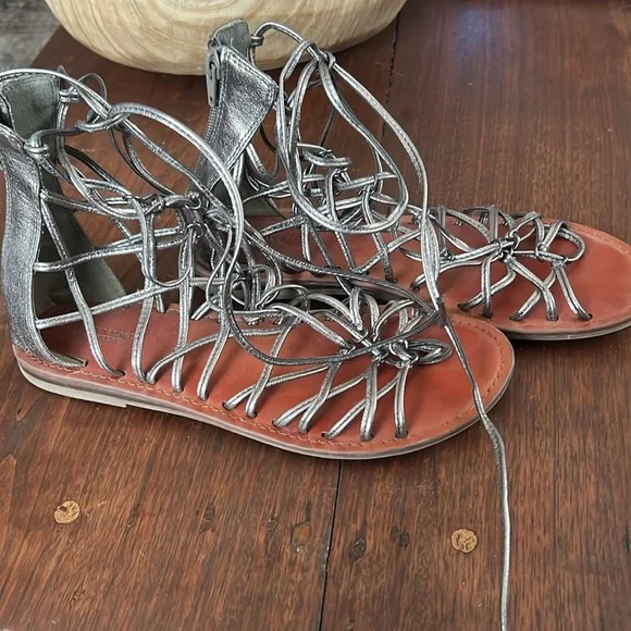 American Eagle Caged Lace Up Gladiator Pewter Sandals - Picture 6 of 6